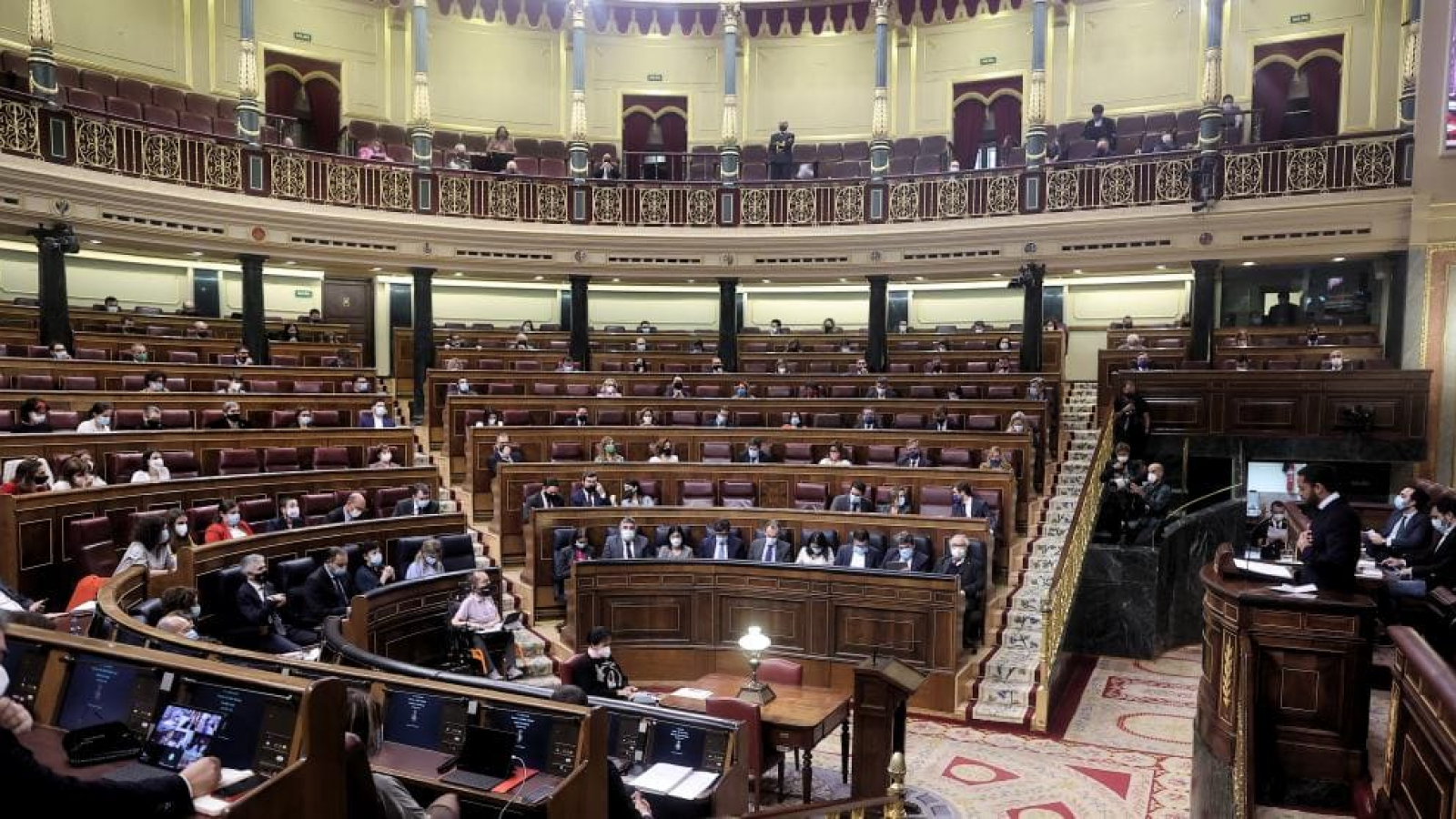 El bipartidismo acoge a la mitad de los líderes políticos emergentes